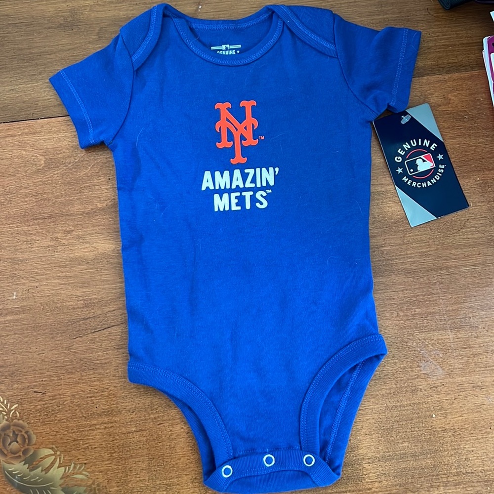 New York Mets Amazin’ Mets onsie. Brand new with tags! Size 9 months.